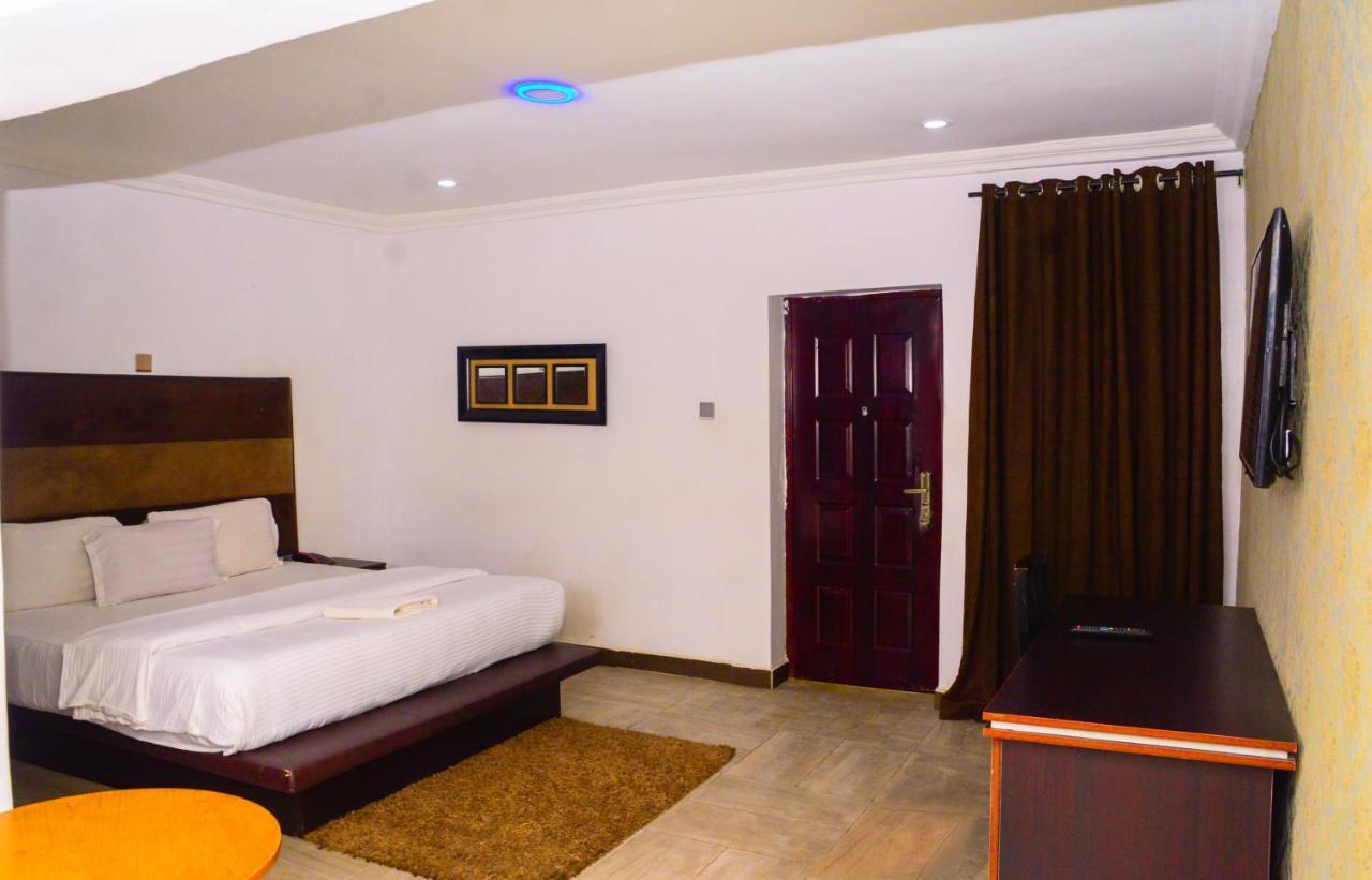 Connecting Lagos Suites Zewnętrze zdjęcie