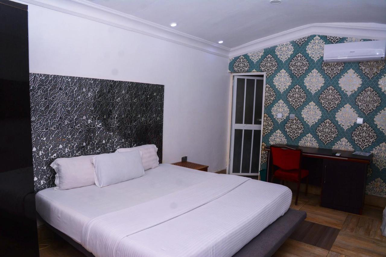 Connecting Lagos Suites Zewnętrze zdjęcie