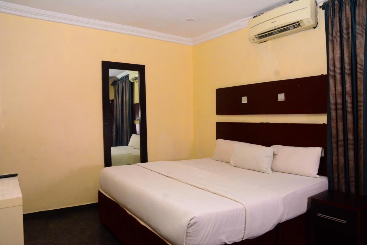 Connecting Lagos Suites Zewnętrze zdjęcie